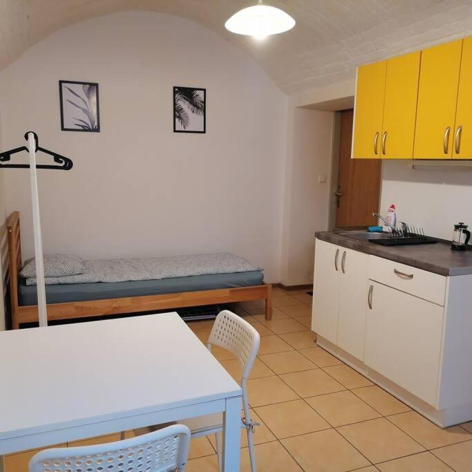 Basement In The City Center!! Lejlighed *